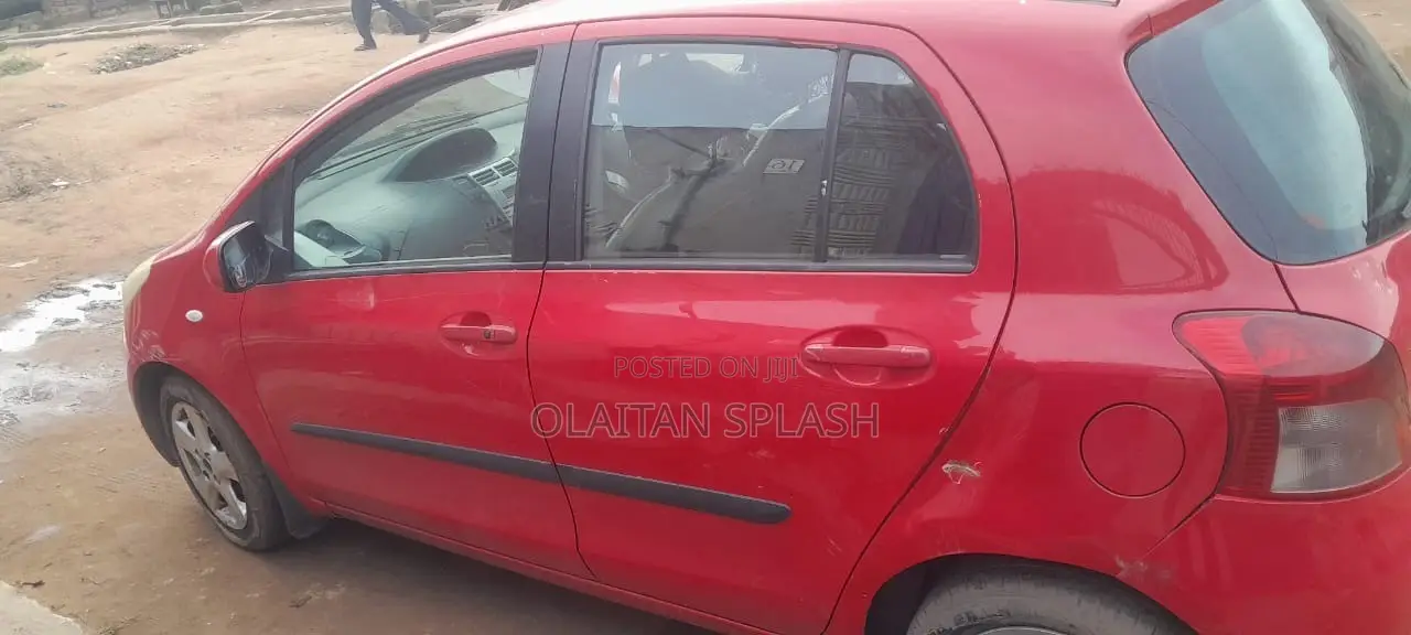 Toyota Yaris 2008 Red