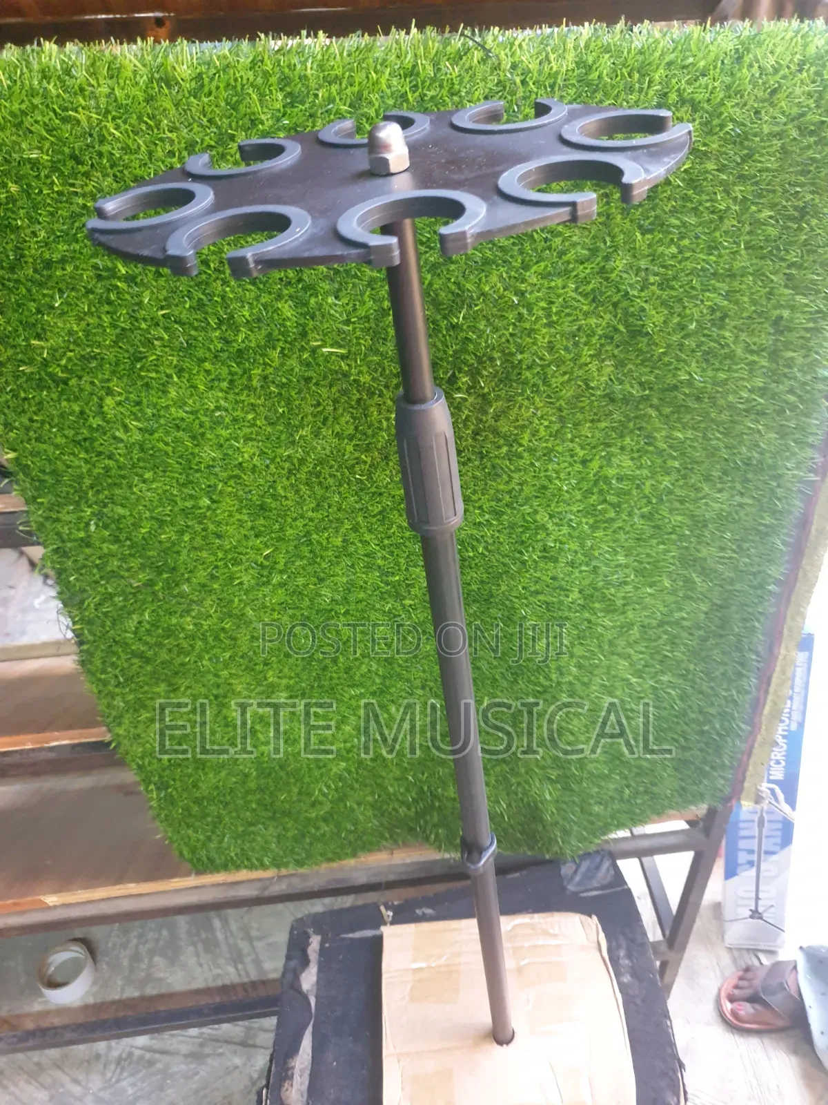 8-in-1 Multi-Mic Holder for Wireless Cord Microphones Stand