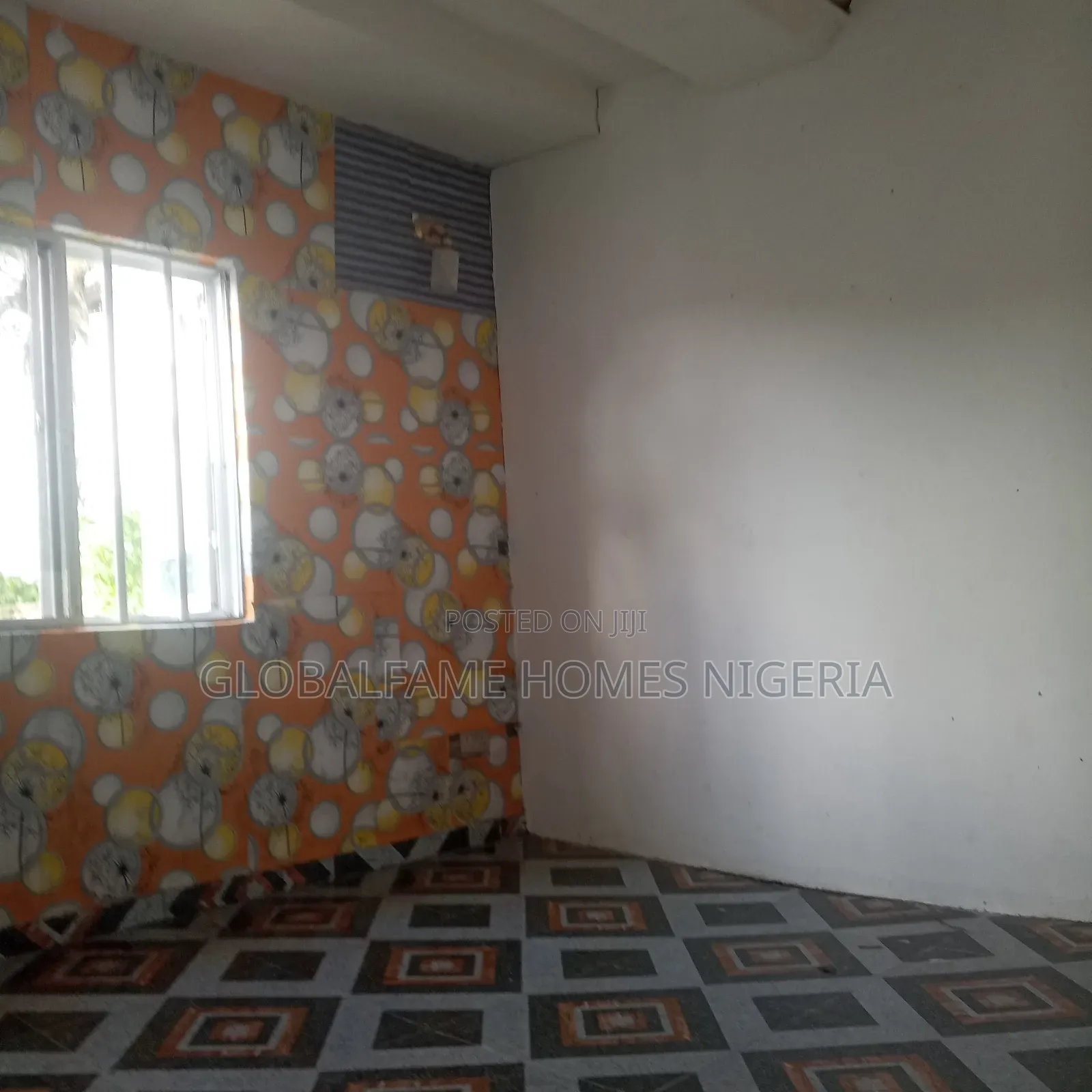 6bdrm Bungalow in Igando for sale