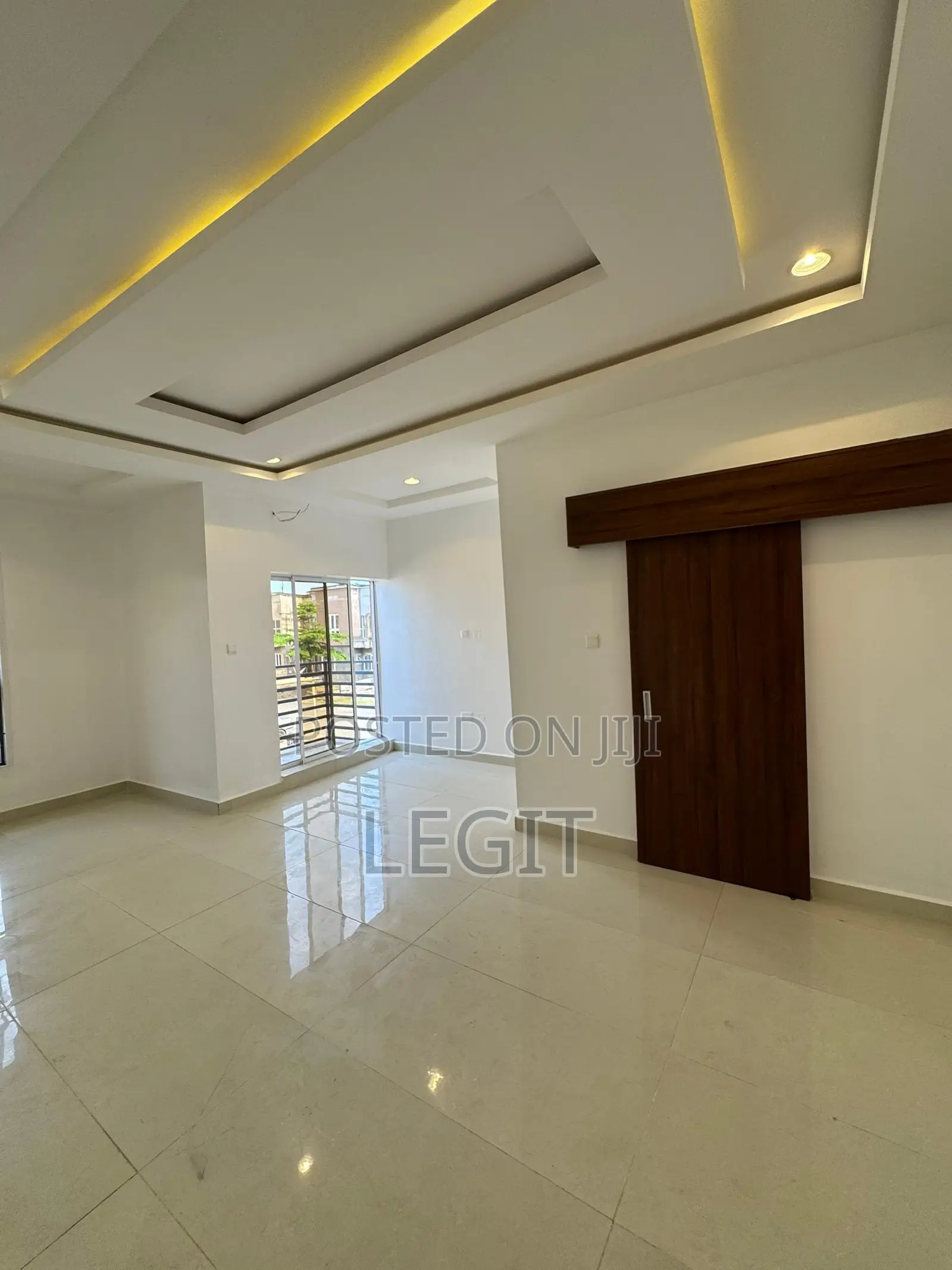 4bdrm Duplex in Apo District for sale