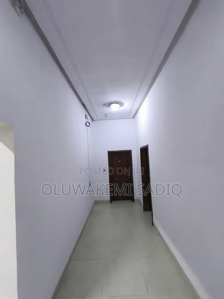 3bdrm Apartment in Ikeja GRA for rent