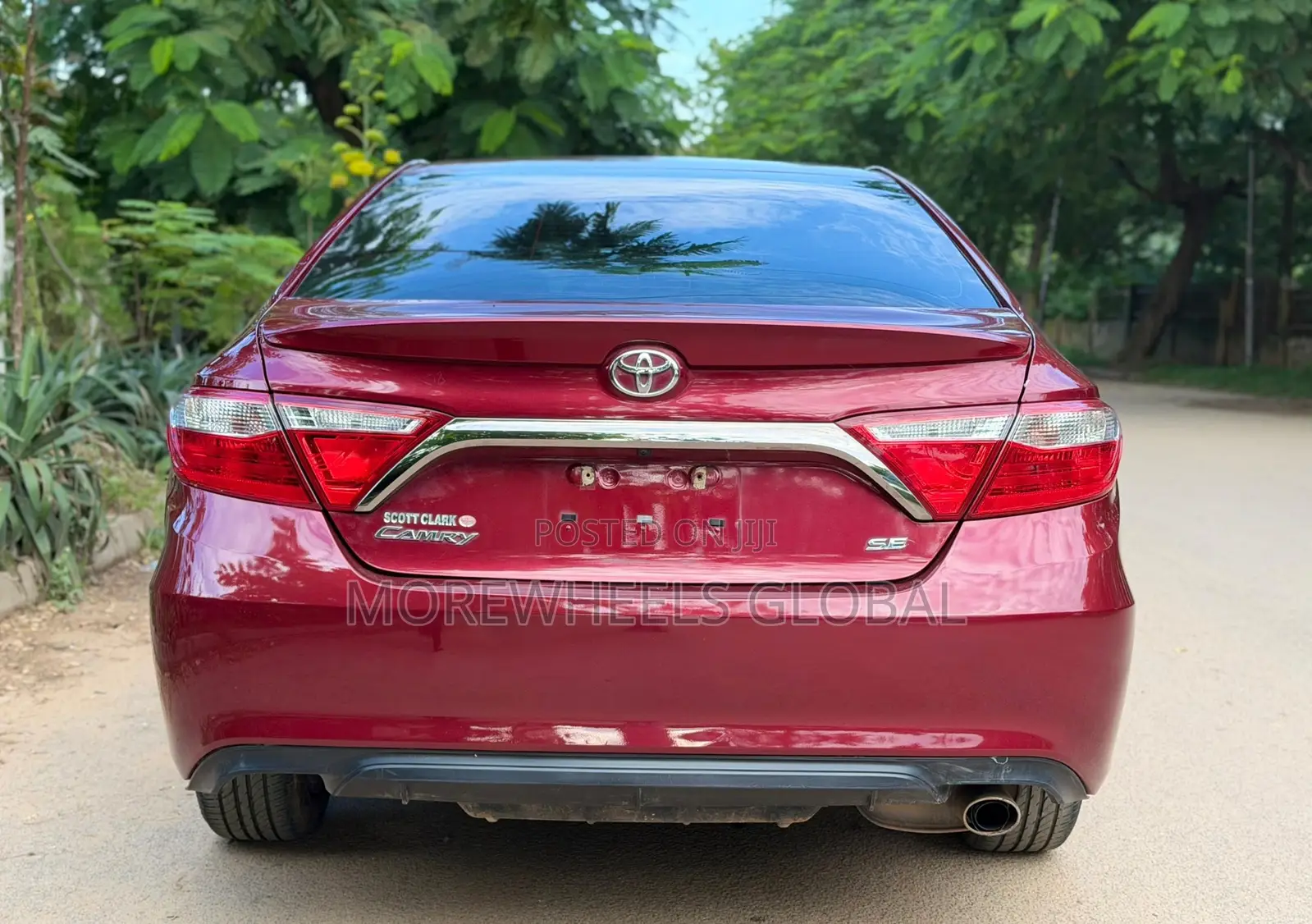 Toyota Camry SE 4dr Sedan (2.5L 4cyl 6A) 2017 Red