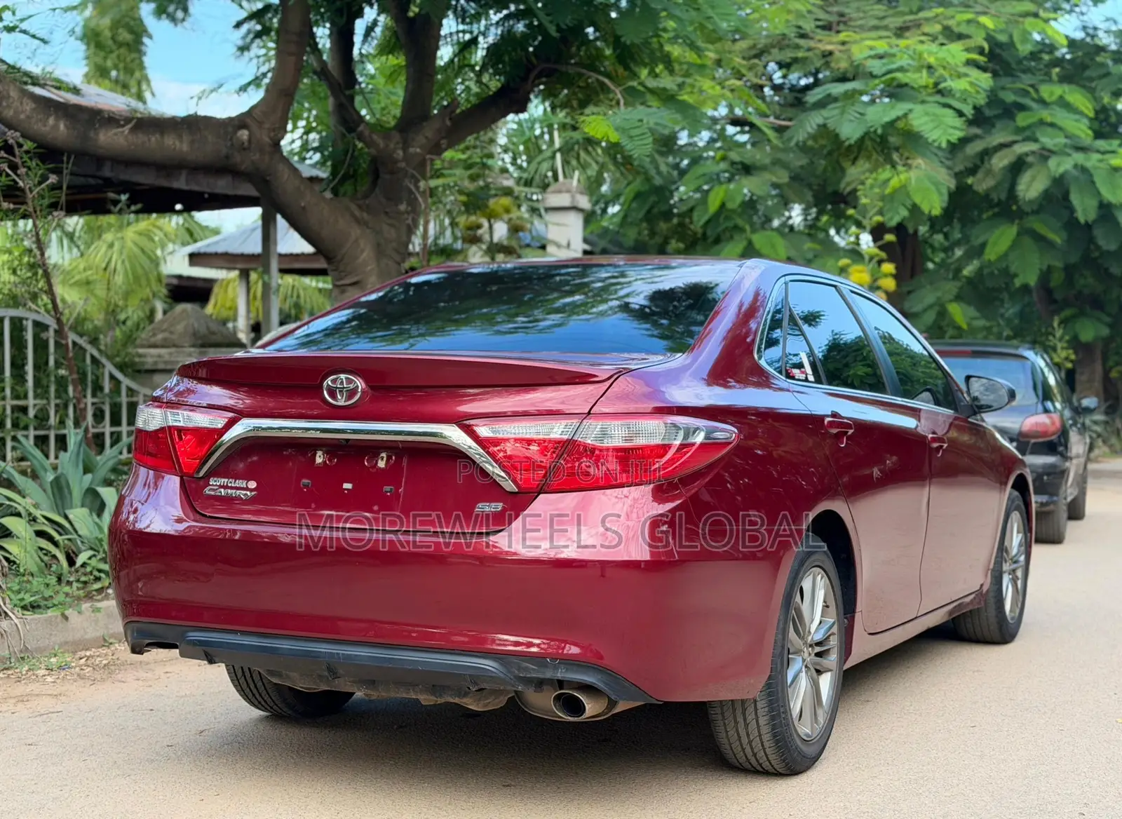 Toyota Camry SE 4dr Sedan (2.5L 4cyl 6A) 2017 Red