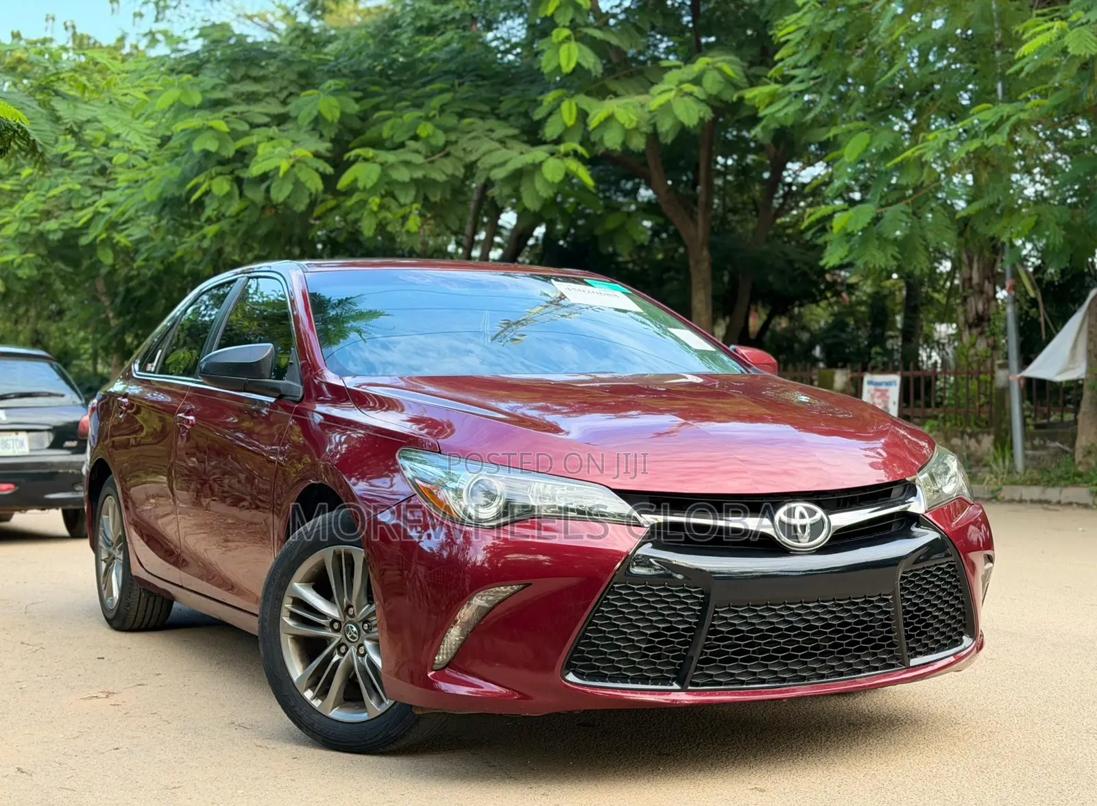 Toyota Camry SE 4dr Sedan (2.5L 4cyl 6A) 2017 Red