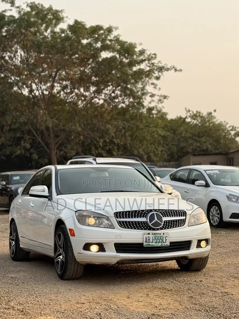Mercedes-Benz C300 2009 White