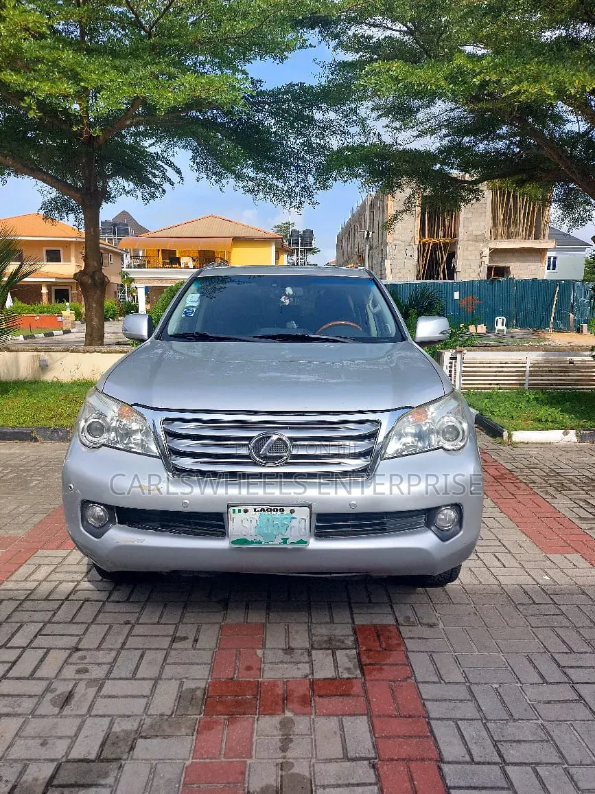 Lexus GX 2011 Silver