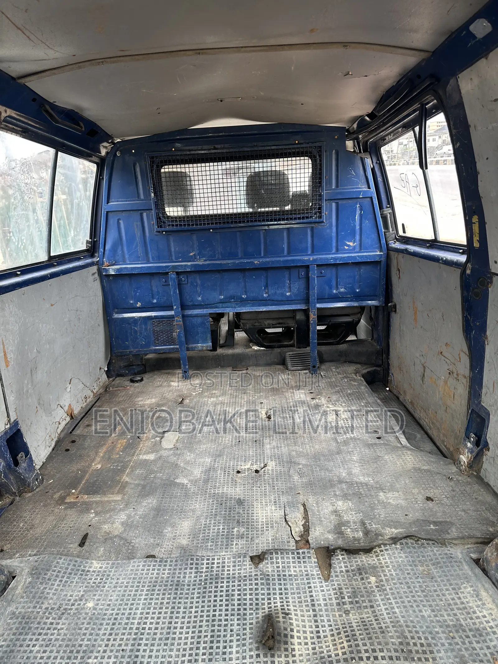 Volkswagen Caravell 1999 Blue