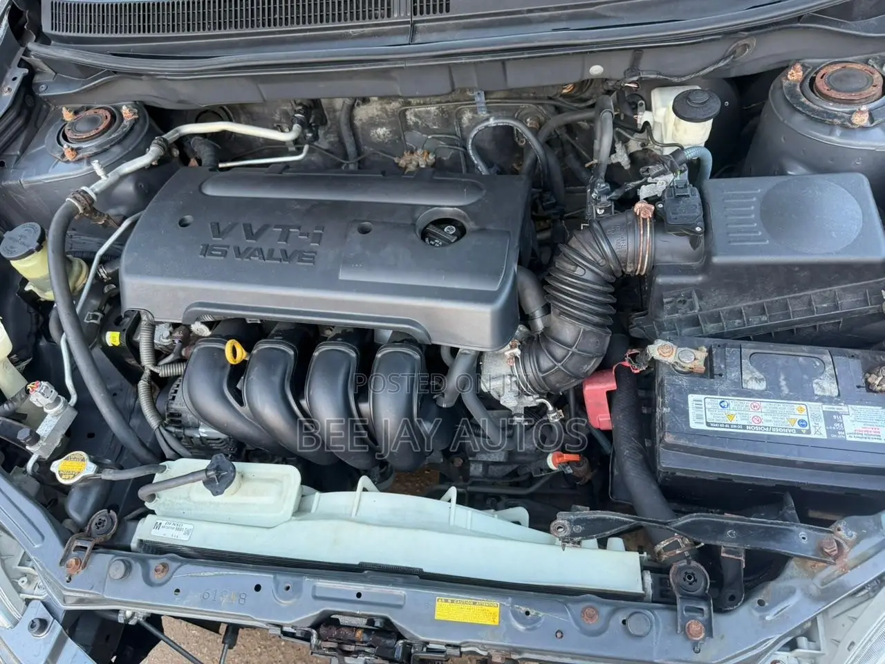 Toyota Matrix Hatchback FWD (1.8L 4cyl 5M) 2008 Gray
