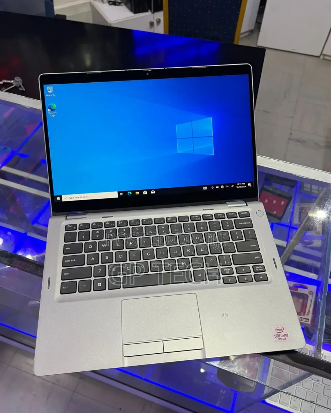 Laptop Dell Latitude 5310 2-in-1 8GB Intel Core i7 SSD 256GB