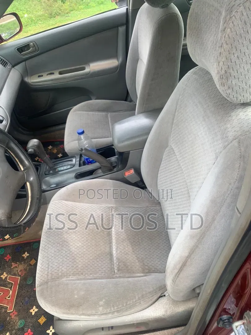 Toyota Camry 2004 Red