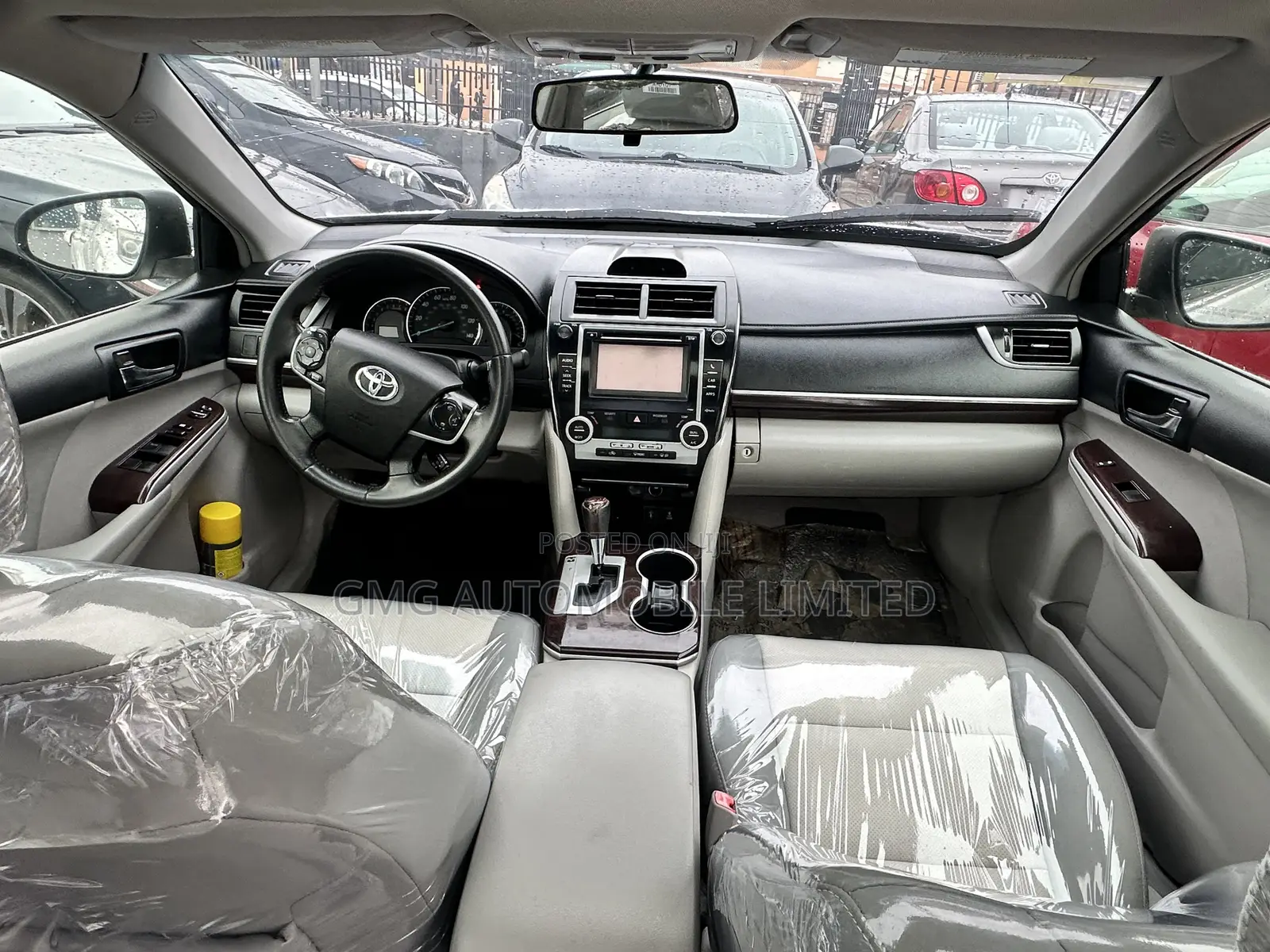 Toyota Camry XLE 4dr Sedan (2.5L 4cyl 6A) 2012 Silver