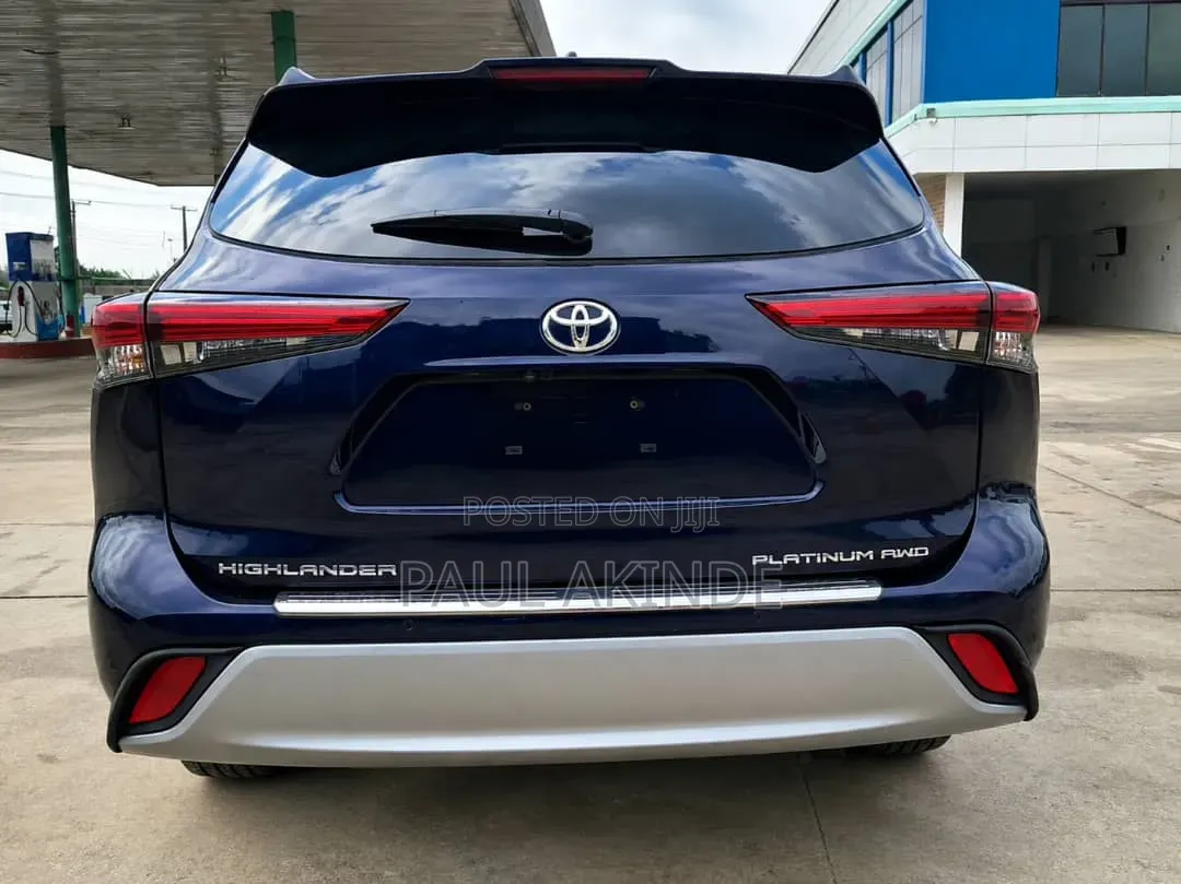 Toyota Highlander Platinum AWD 2020 Blue