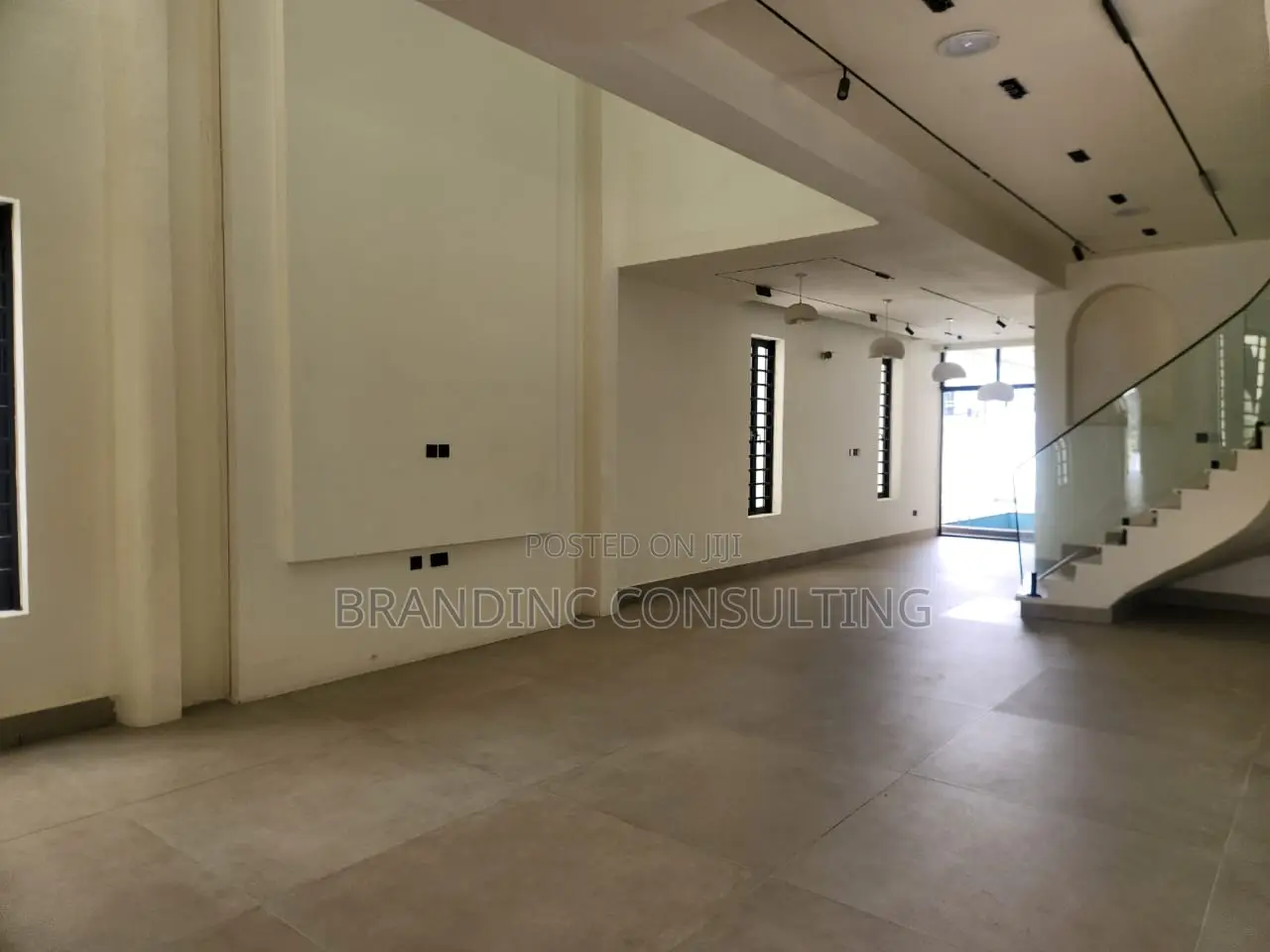 5bdrm Duplex in Lekki Phase 1 for sale