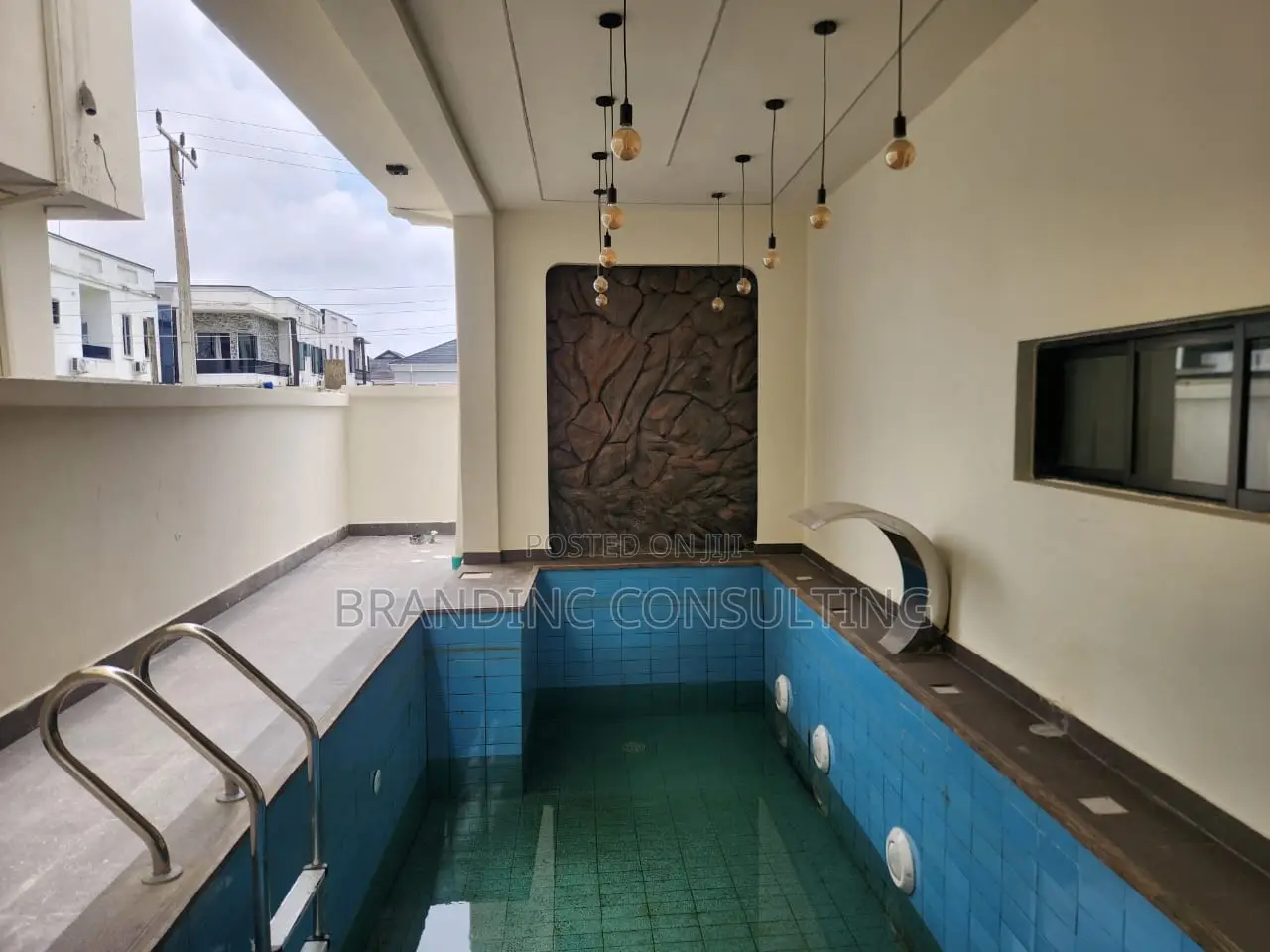 5bdrm Duplex in Lekki Phase 1 for sale
