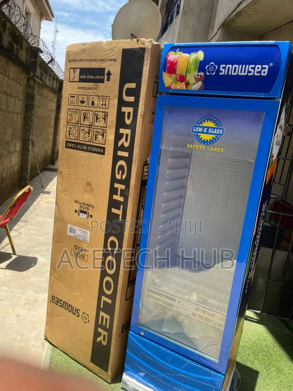 Snowsea 400L Upright Display Chiller