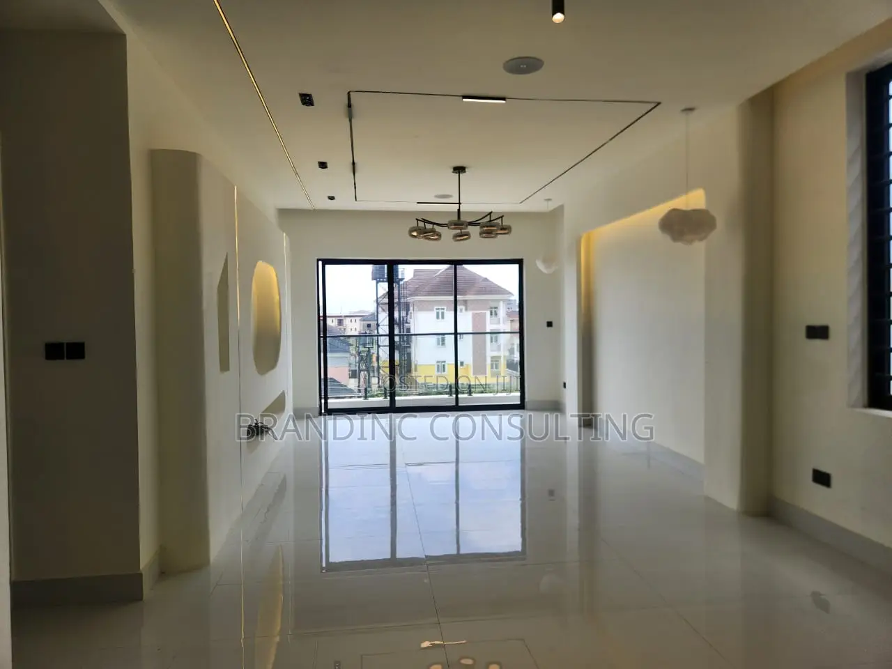 5bdrm Duplex in Lekki Phase 1 for sale
