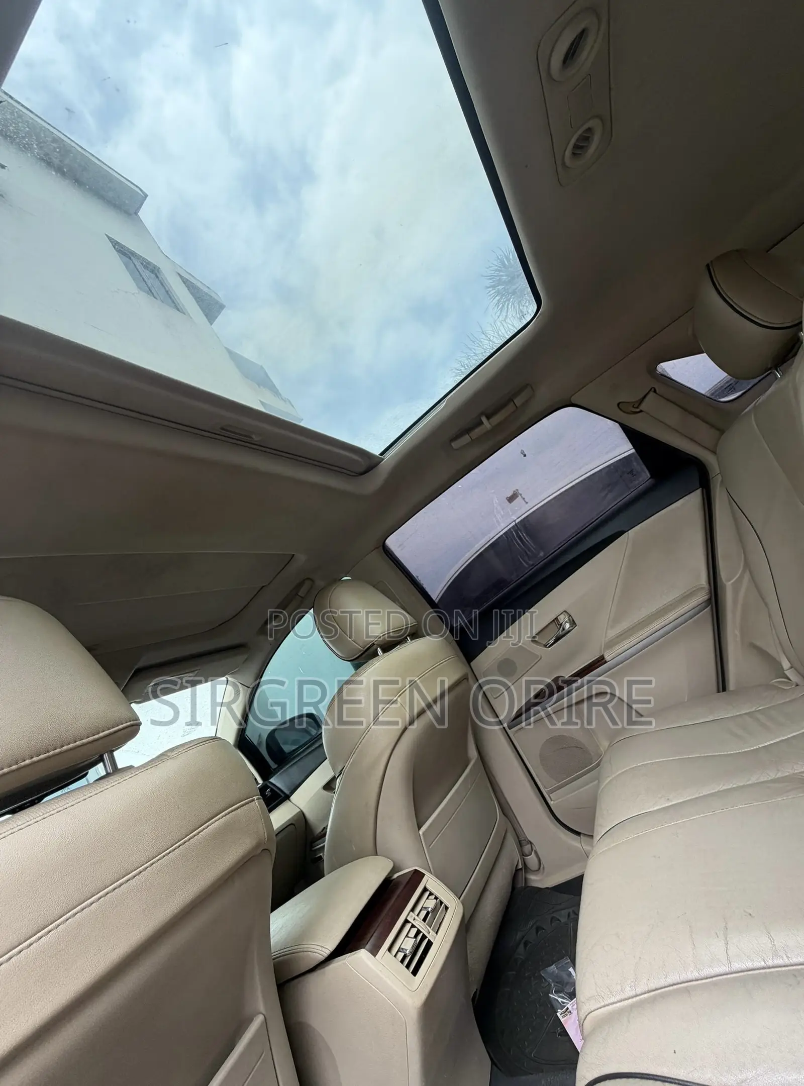 Toyota Venza 2011 Gold