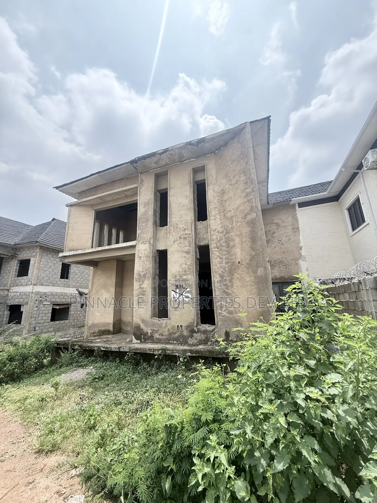 4bdrm Duplex in Admiralty Estate for sale