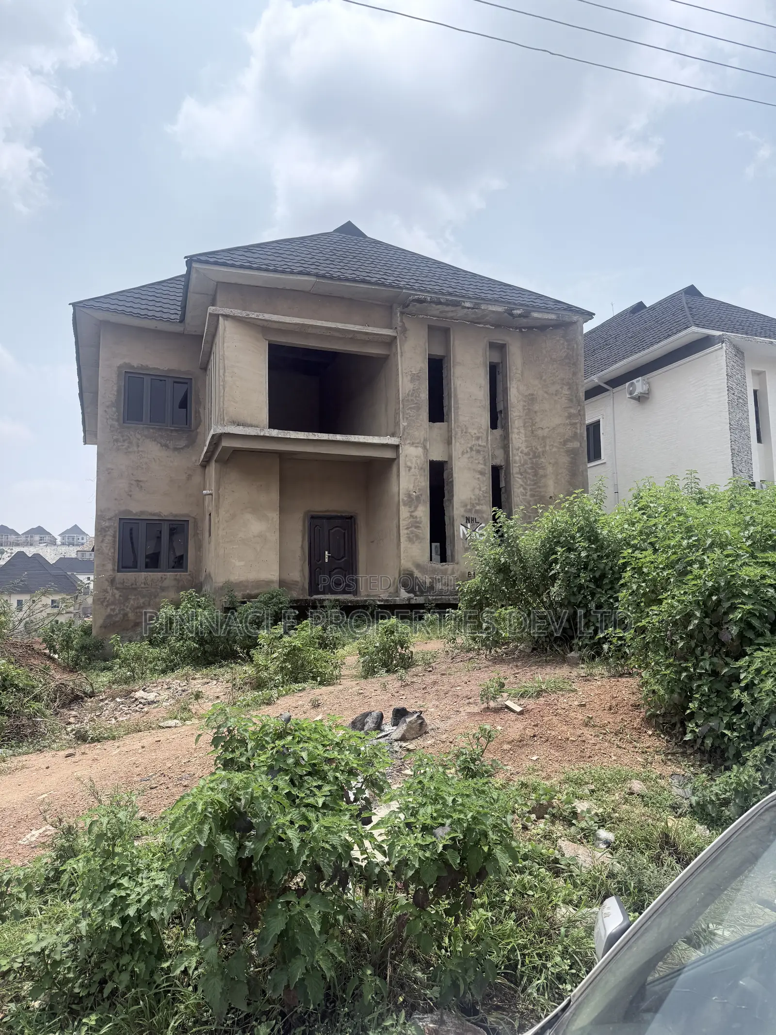 4bdrm Duplex in Admiralty Estate for sale