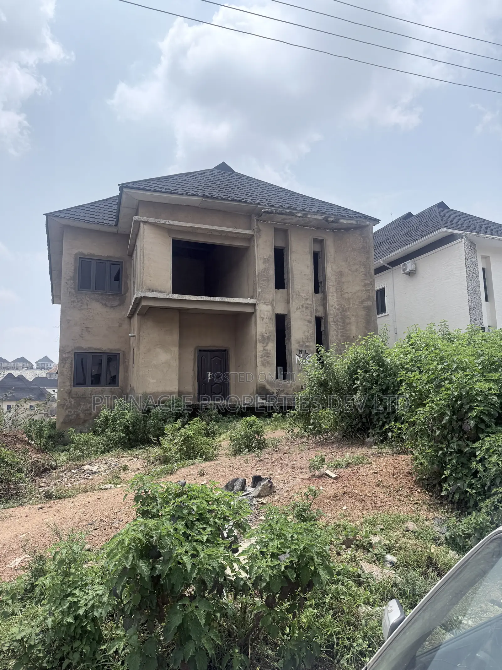 4bdrm Duplex in Admiralty Estate for sale