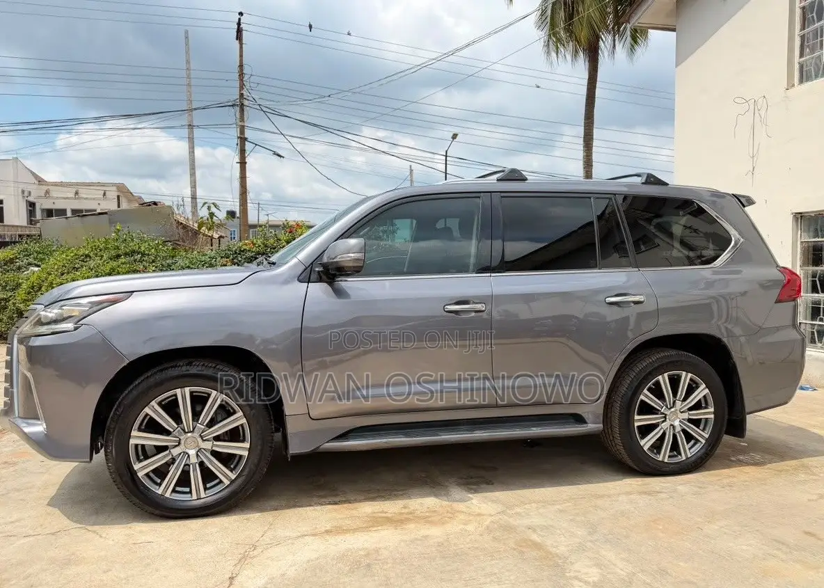 Lexus LX 570 (5 seats) AWD 2016 Gray