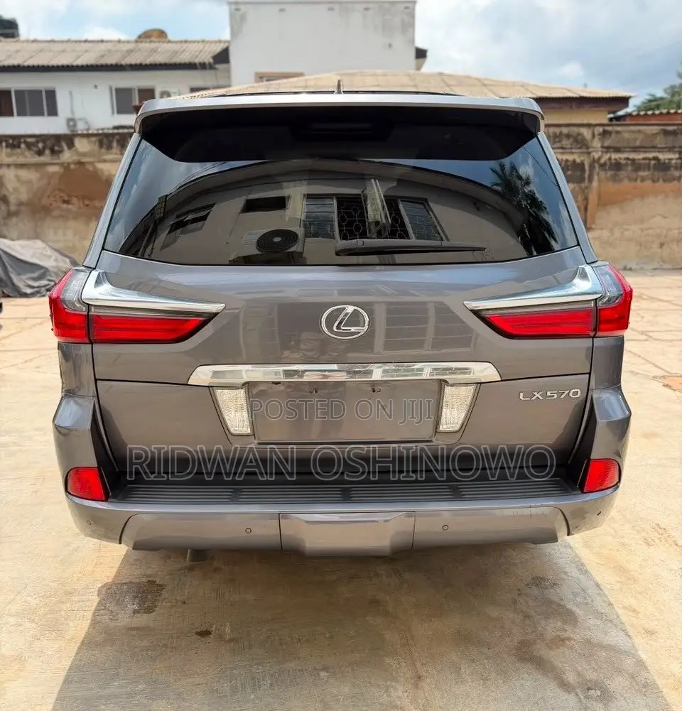 Lexus LX 570 (5 seats) AWD 2016 Gray