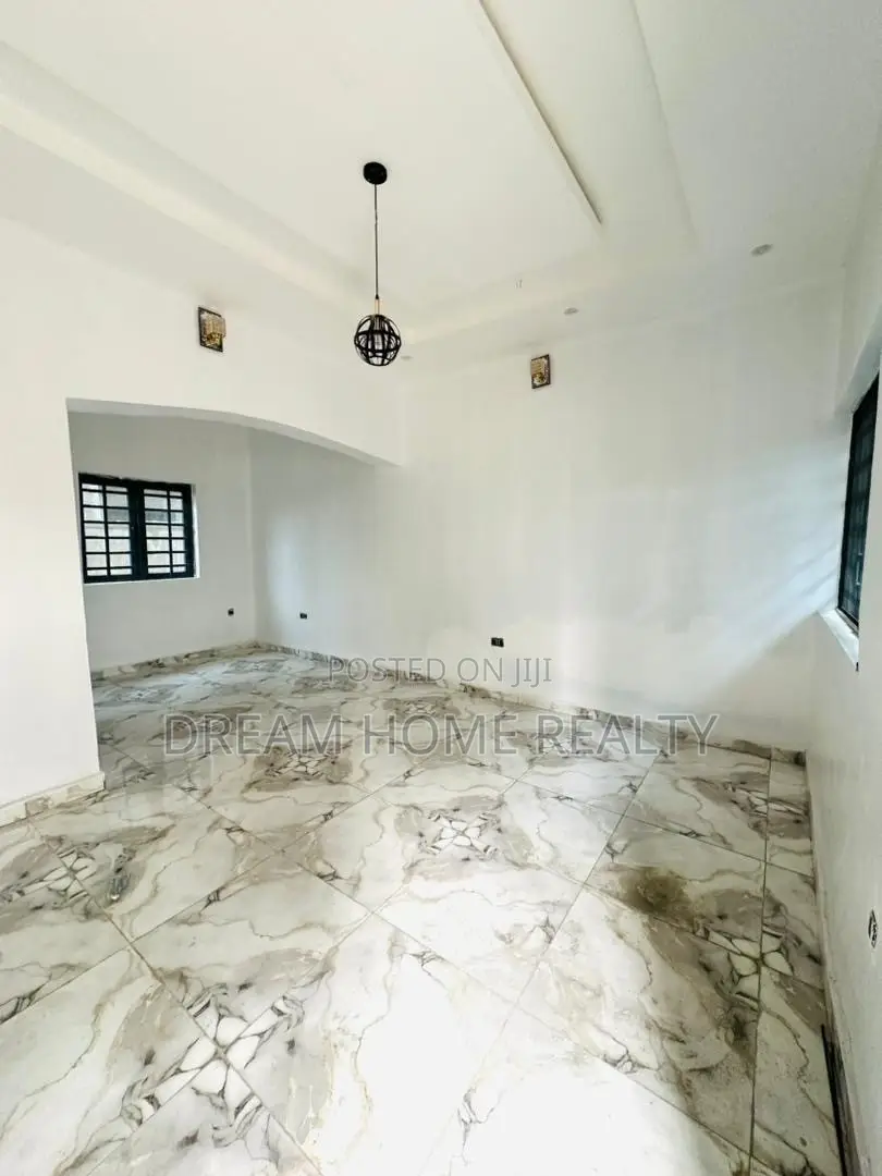 2bdrm Apartment in Ikota for rent