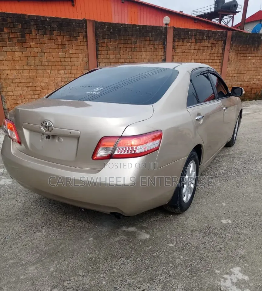 Toyota Camry 2007 Gold