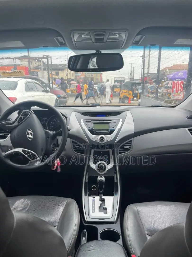 Hyundai Elantra Limited 2012 Black