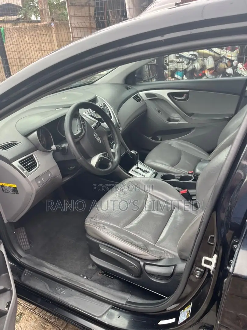 Hyundai Elantra Limited 2012 Black