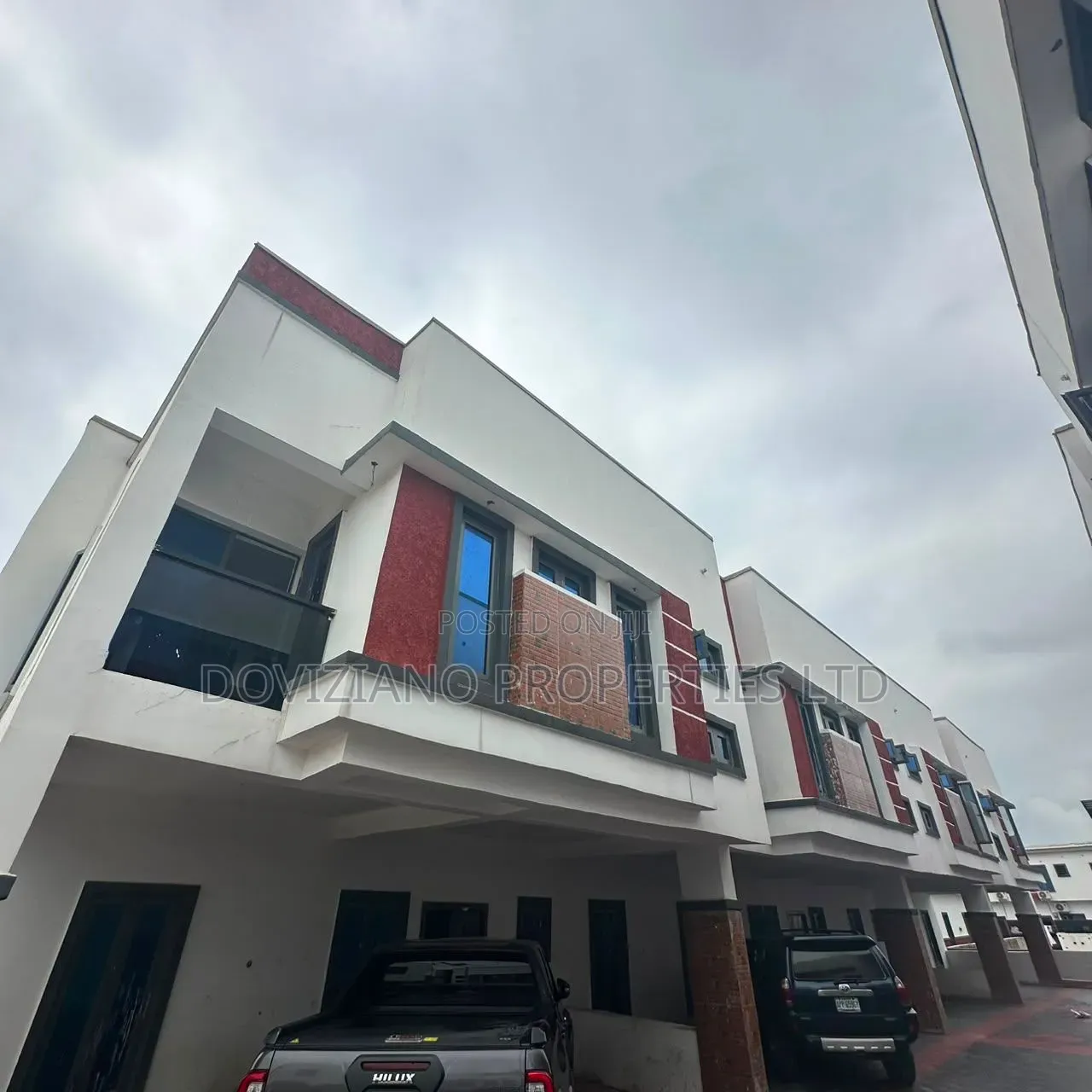 4bdrm Duplex in Ikota for sale