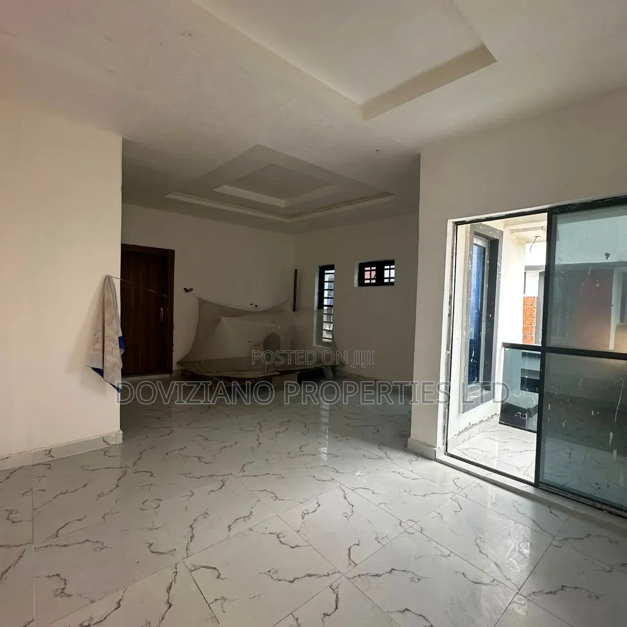 4bdrm Duplex in Ikota for sale