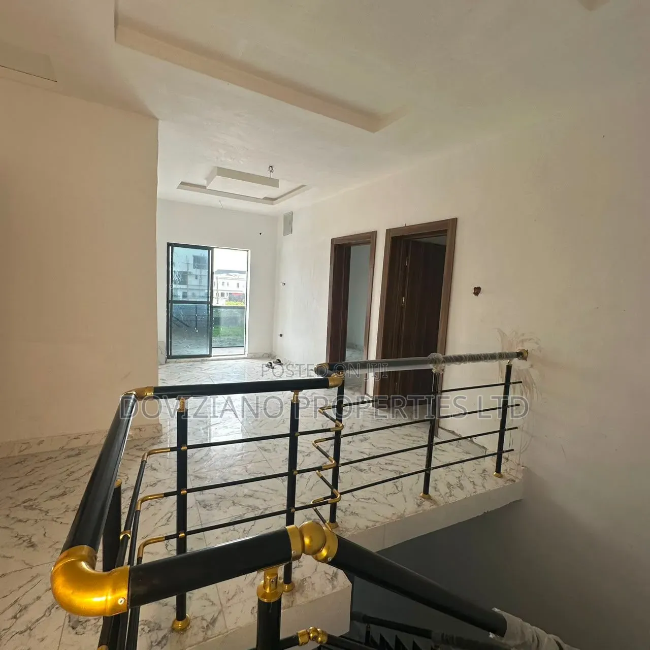 4bdrm Duplex in Ikota for sale