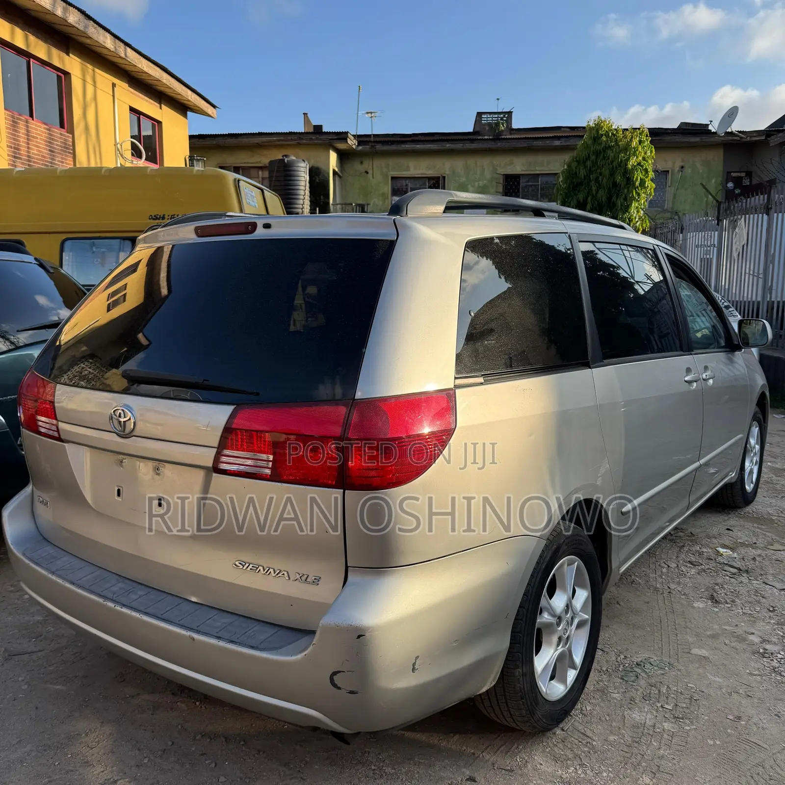 Toyota Sienna XLE AWD 2005 Silver