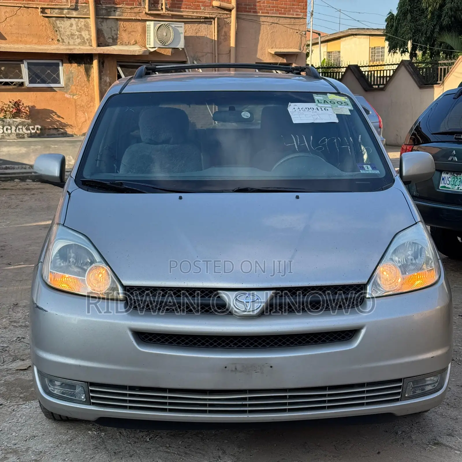Toyota Sienna XLE AWD 2005 Silver