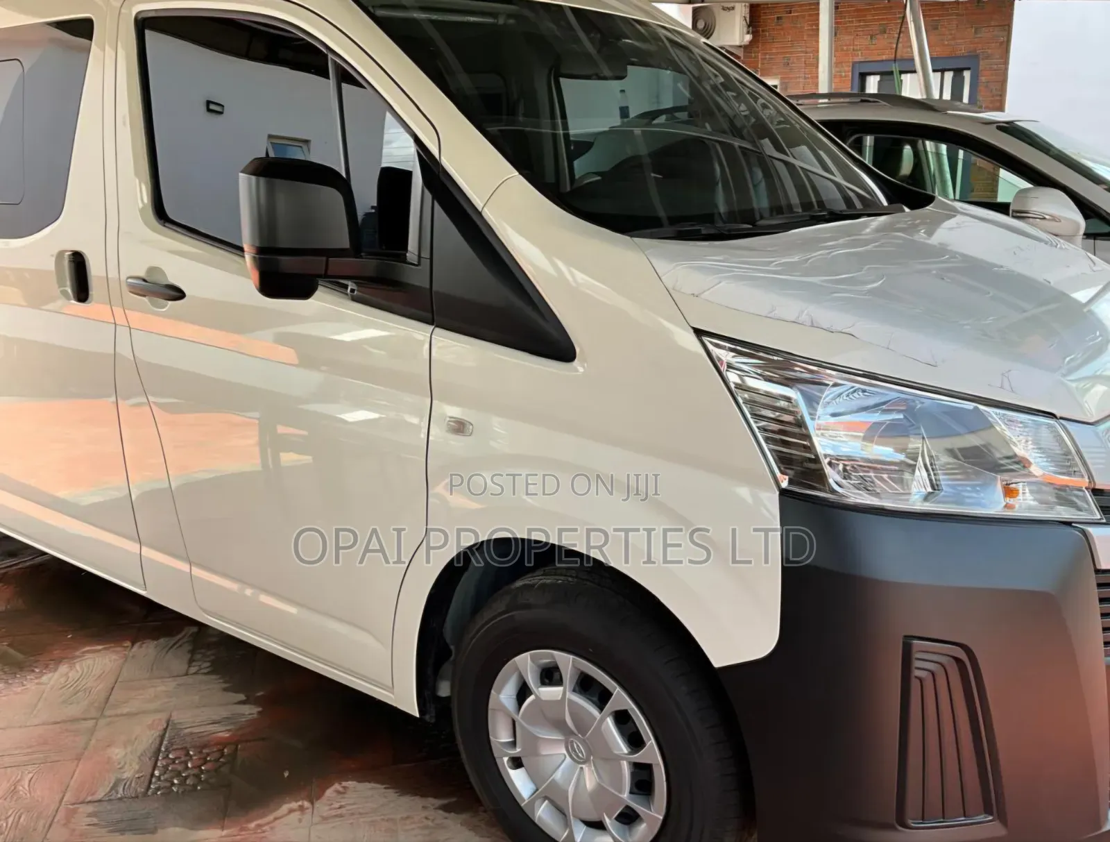 Toyota HiAce 2025 White