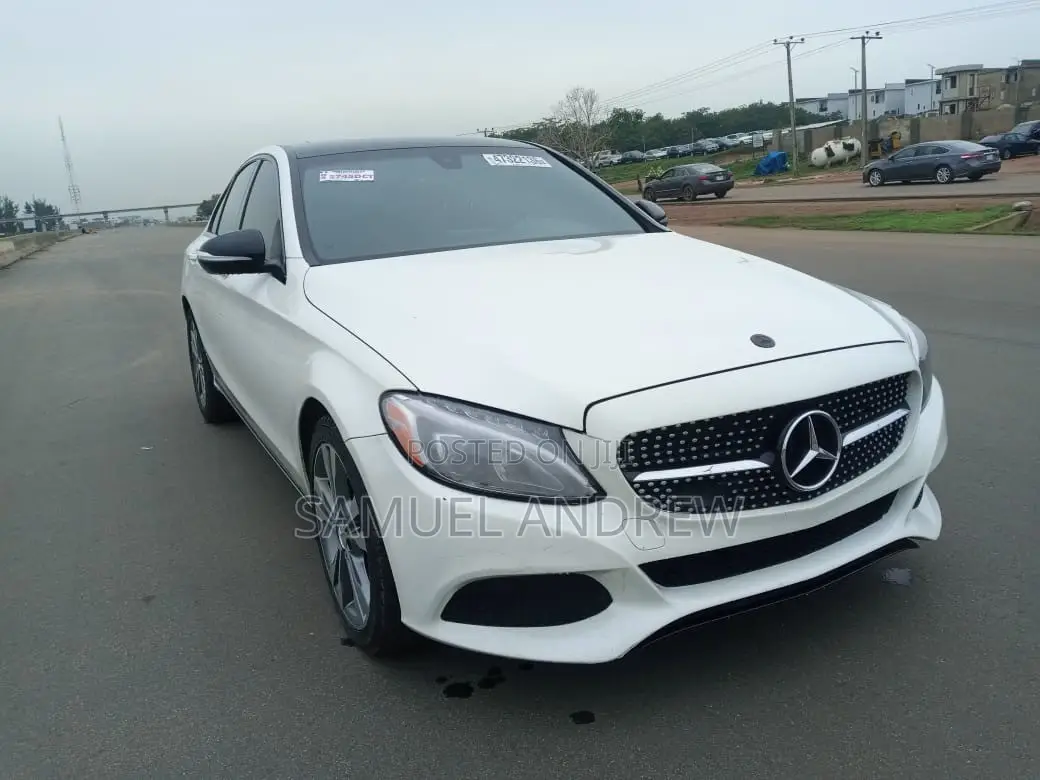 Mercedes-Benz C300 Luxury 4Matic Sedan AWD (2.0L 4cyl 7A) 2016 White