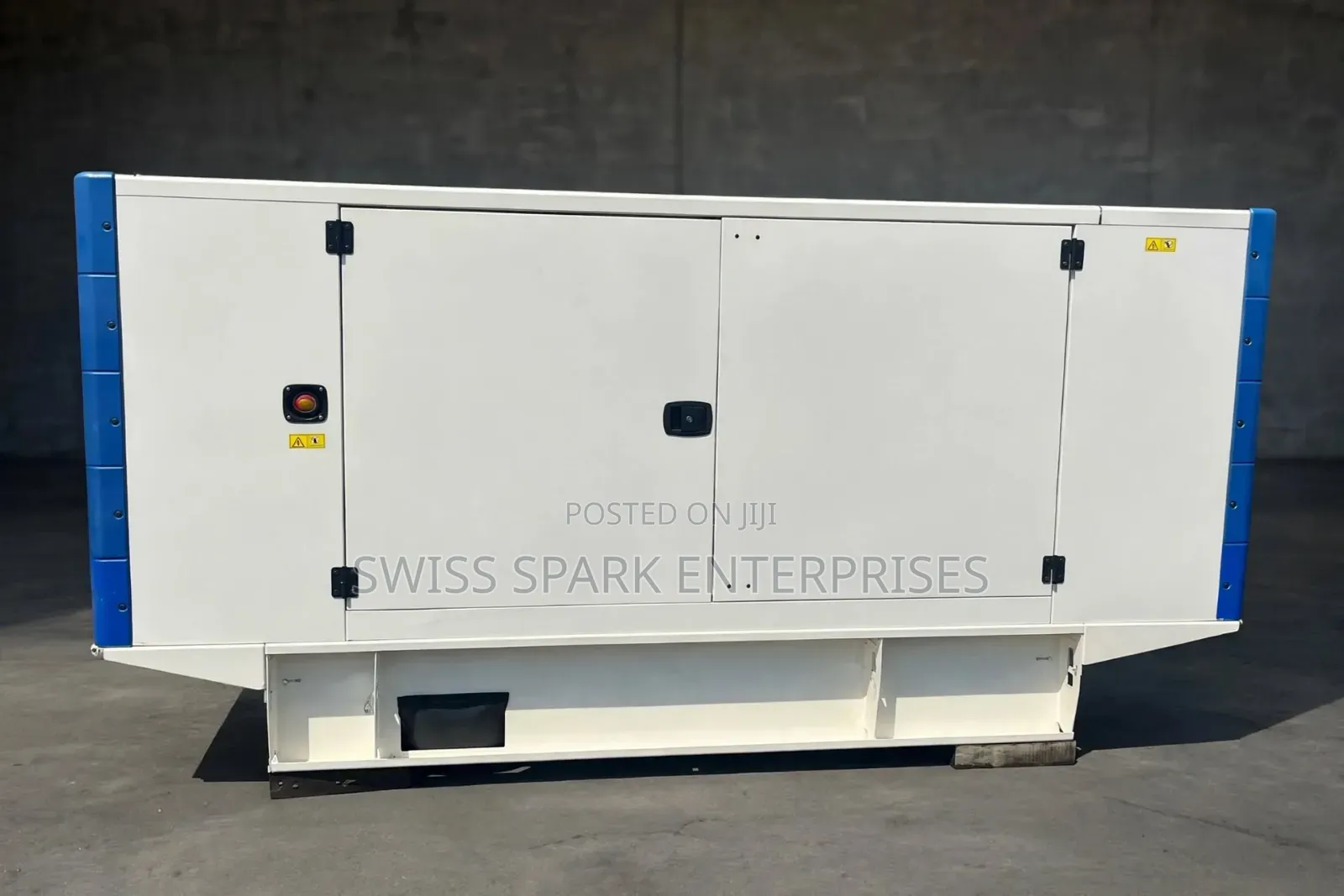 220KVA FG Wilson P220-3 Perkins Diesel Generator - Super Silent