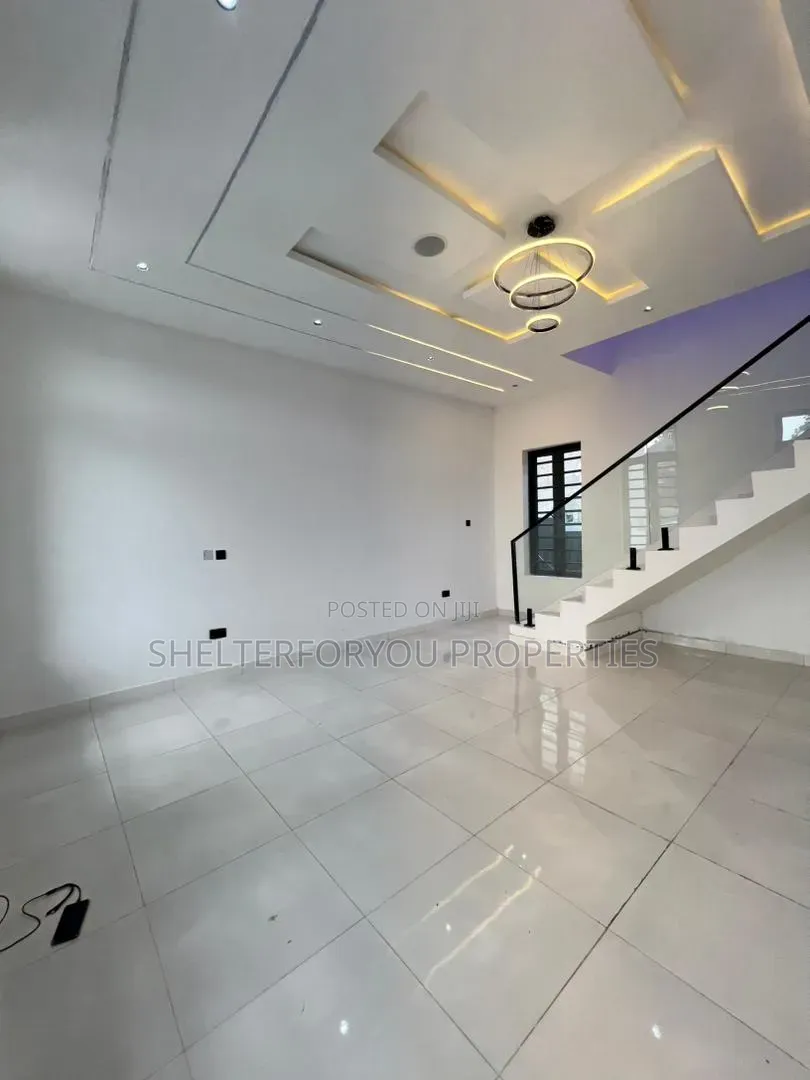 4bdrm Duplex in Sangotedo for sale
