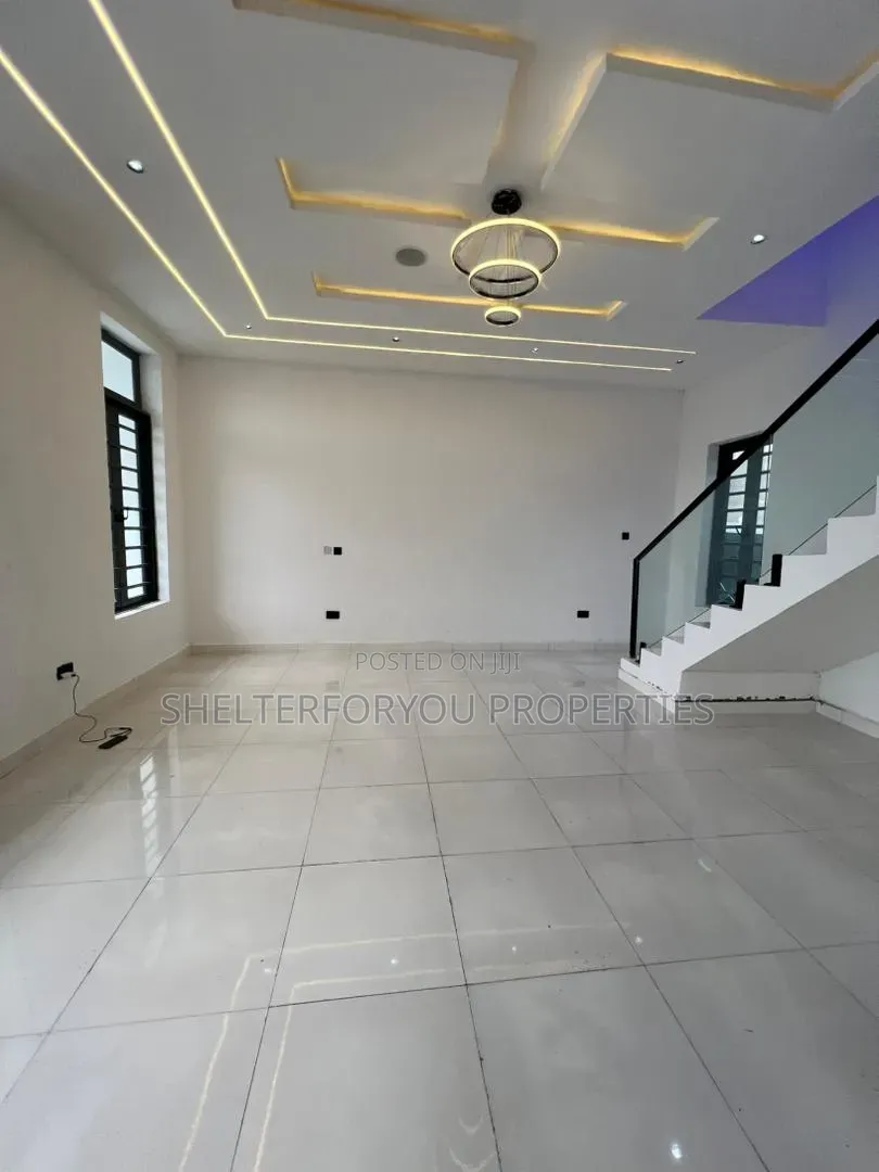 4bdrm Duplex in Sangotedo for sale