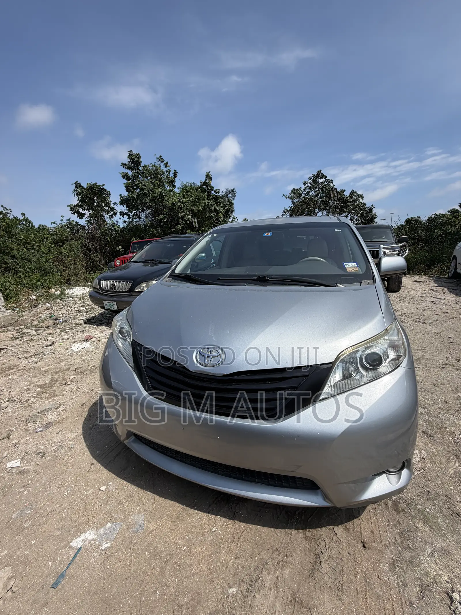 Toyota Sienna XLE 7 Passenger Mobility 2012 Silver