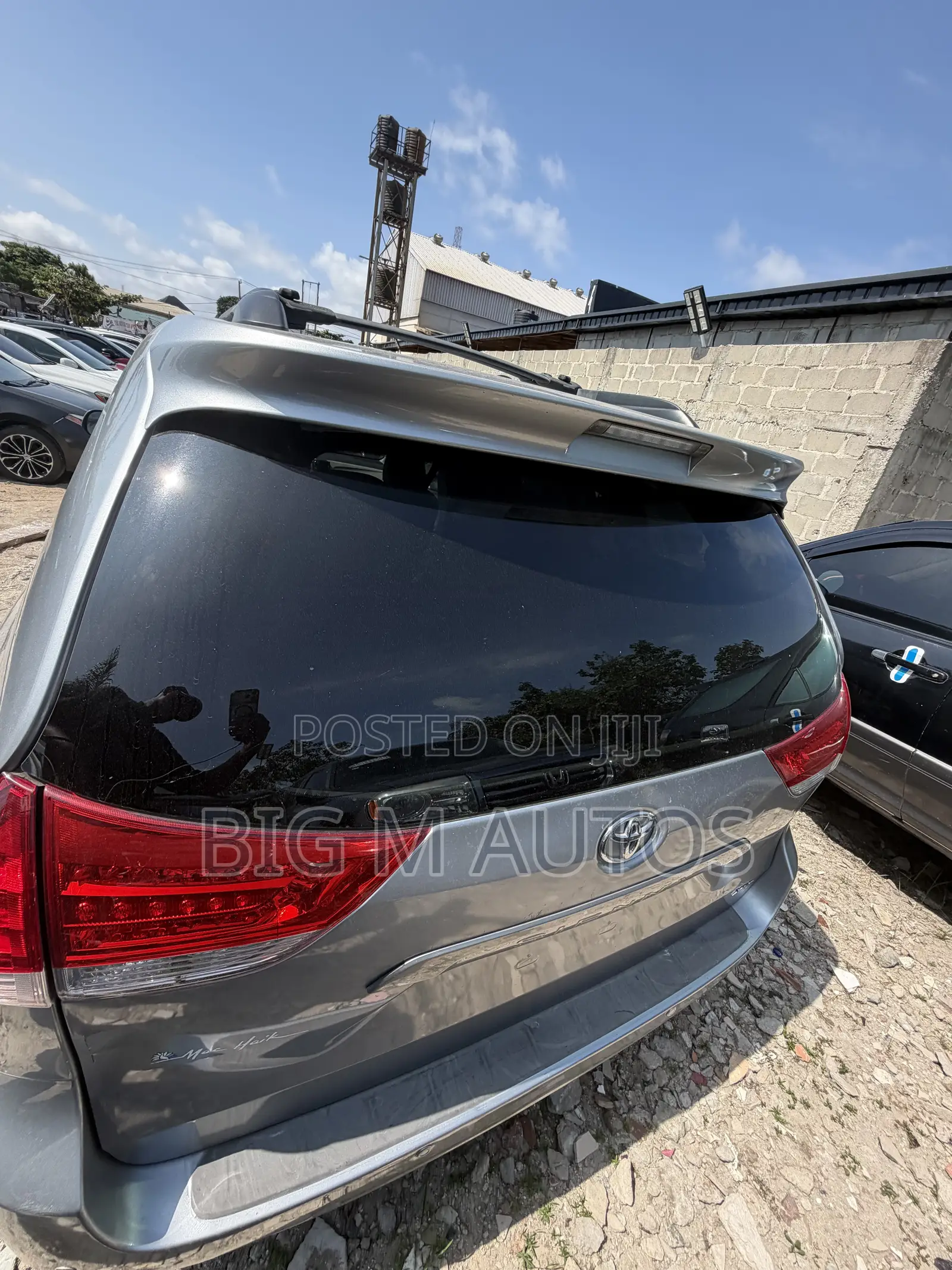 Toyota Sienna XLE 7 Passenger Mobility 2012 Silver