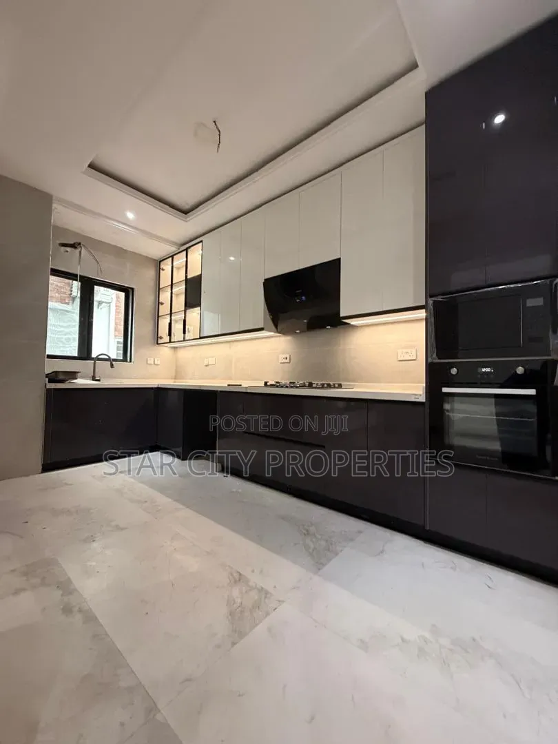 3bdrm Apartment in Allen Avenue Ikeja for sale