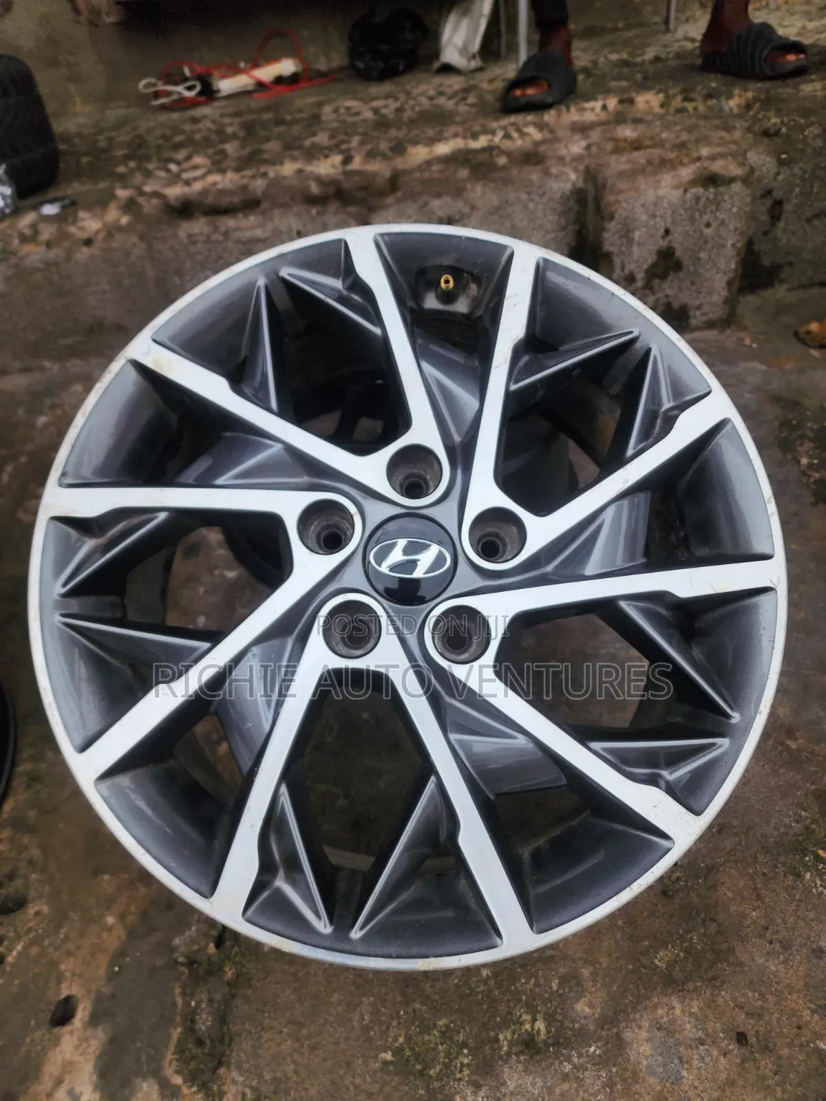 17-Inch Hyundai Rim.