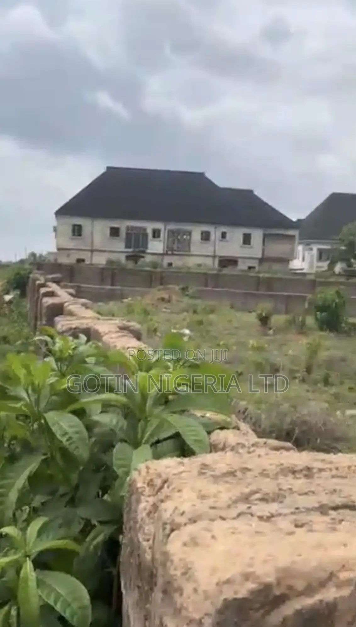 Fenced 100ft × 200ft Land for Sale – Aruogba, Airport Road