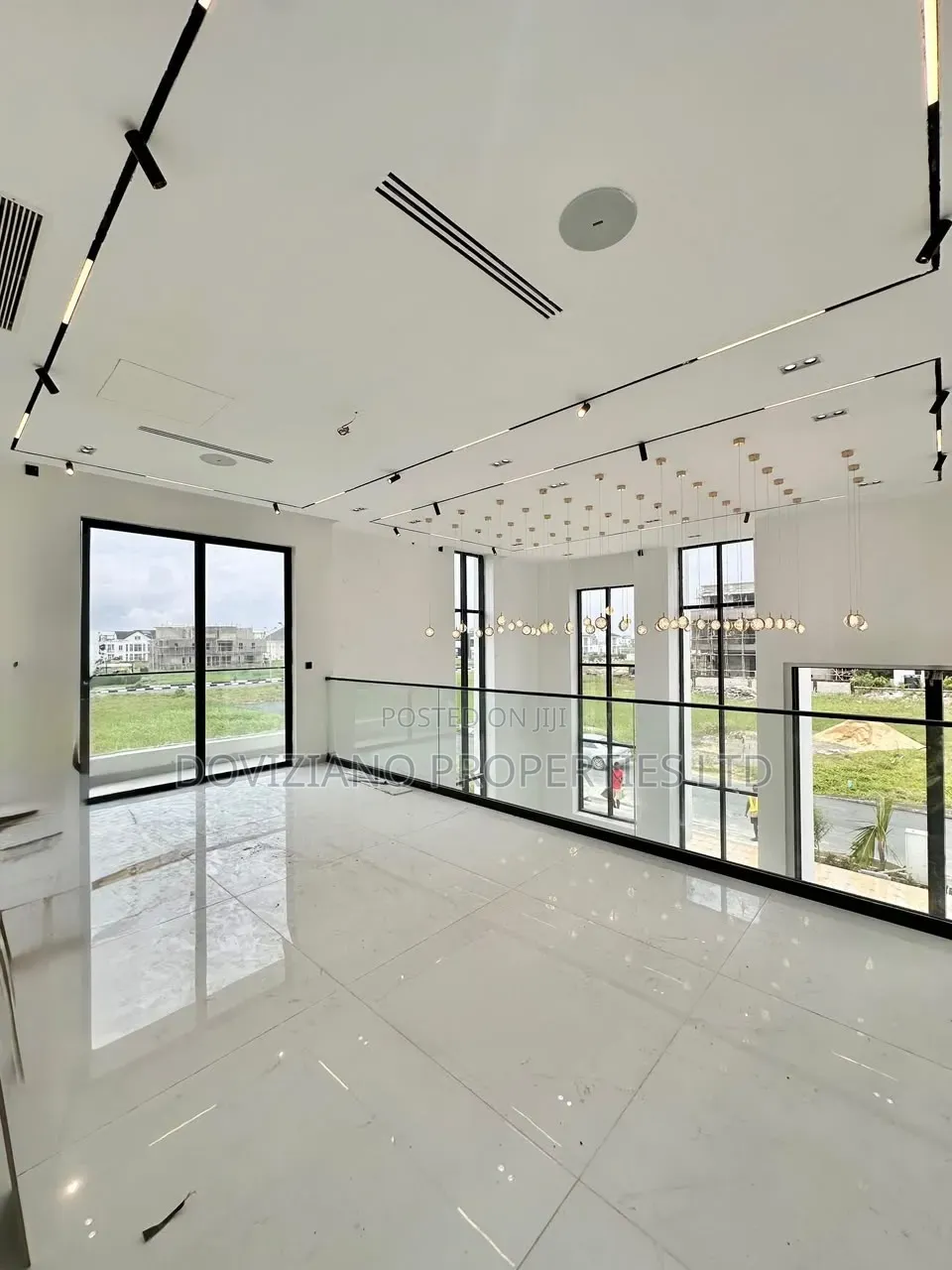 5bdrm Duplex in Ikate for sale