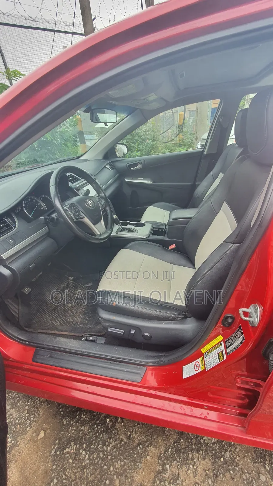 Toyota Camry SE 4dr Sedan (2.5L 4cyl 6A) 2012 Red