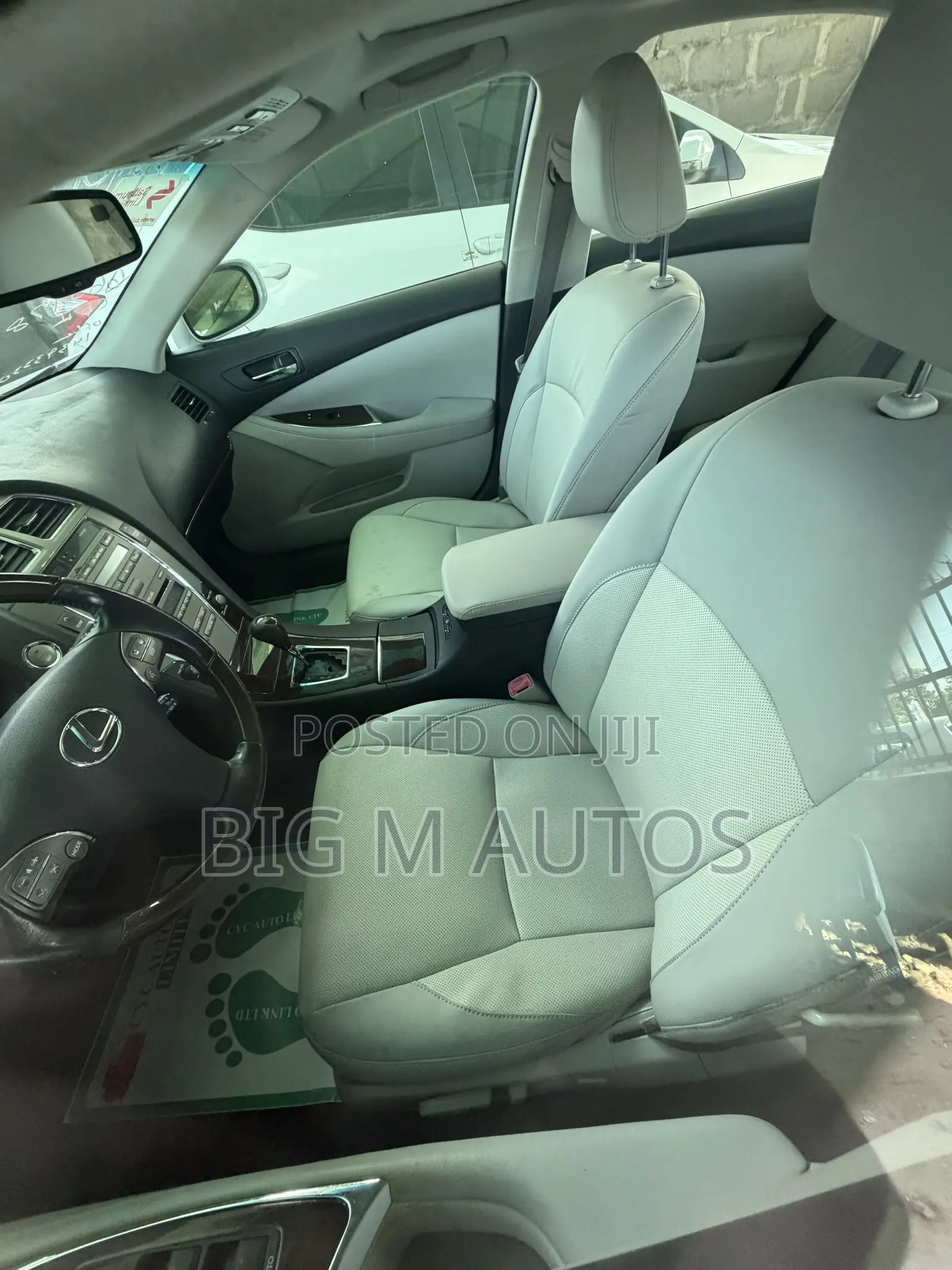 Lexus ES 2012 Silver