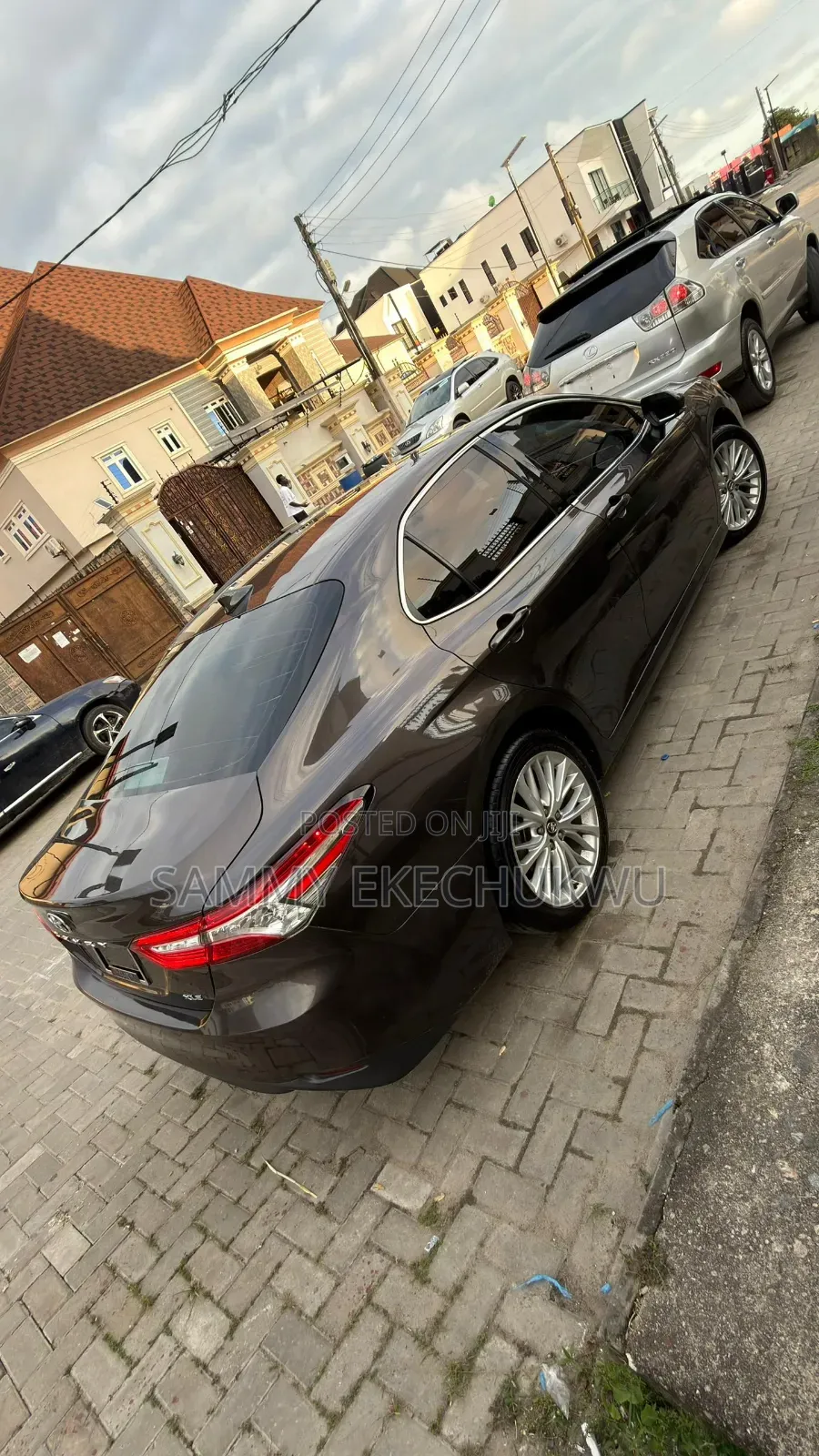 Toyota Camry XLE FWD (2.5L 4cyl 8AM) 2018 Brown