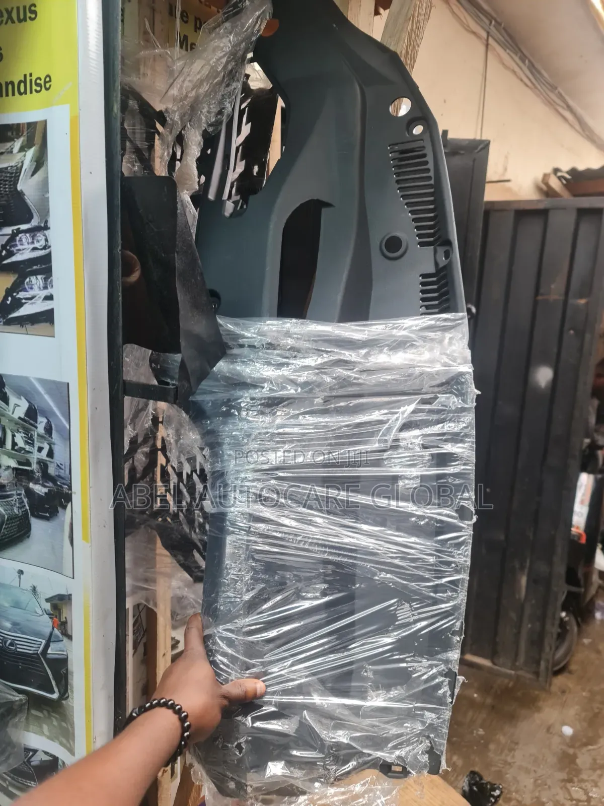 Radiator Plastic for Lexus Rx 350 2013 Model